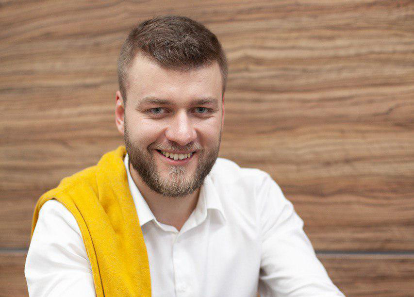 Дмитрий Симонов, директор по развитию бизнеса агентства по управлению восприятием «Faros Media»