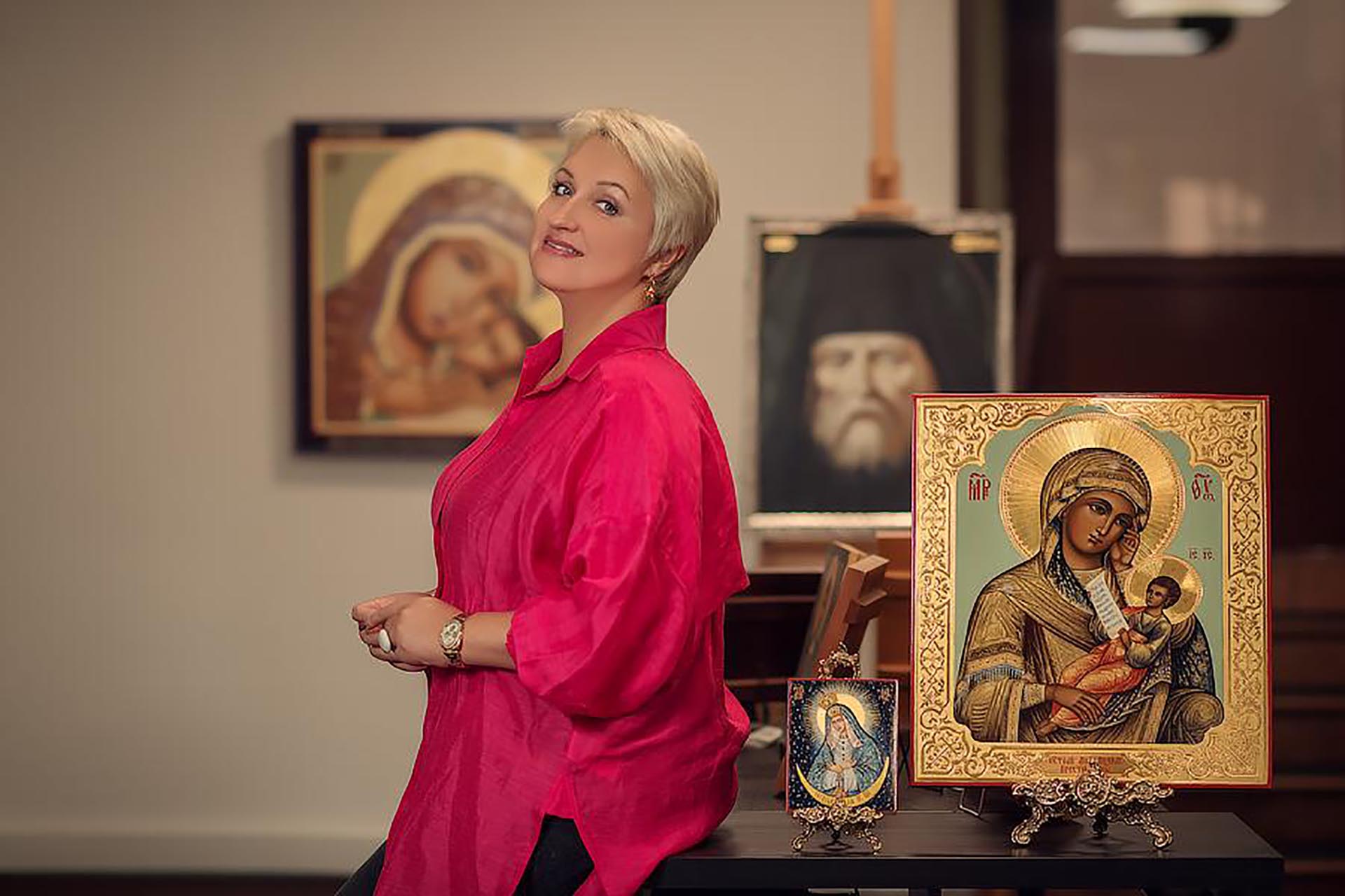 Наталья Татаркина, руководитель частной галереи современной иконы «Создавая наследие»