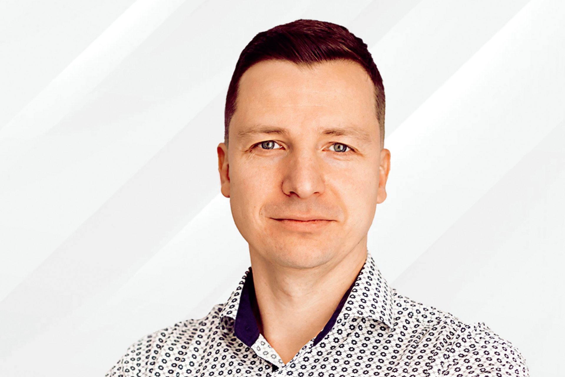 Дмитрий Прянишников - соучредитель и Генеральный директор агентства стратегического маркетинга «Диол». 