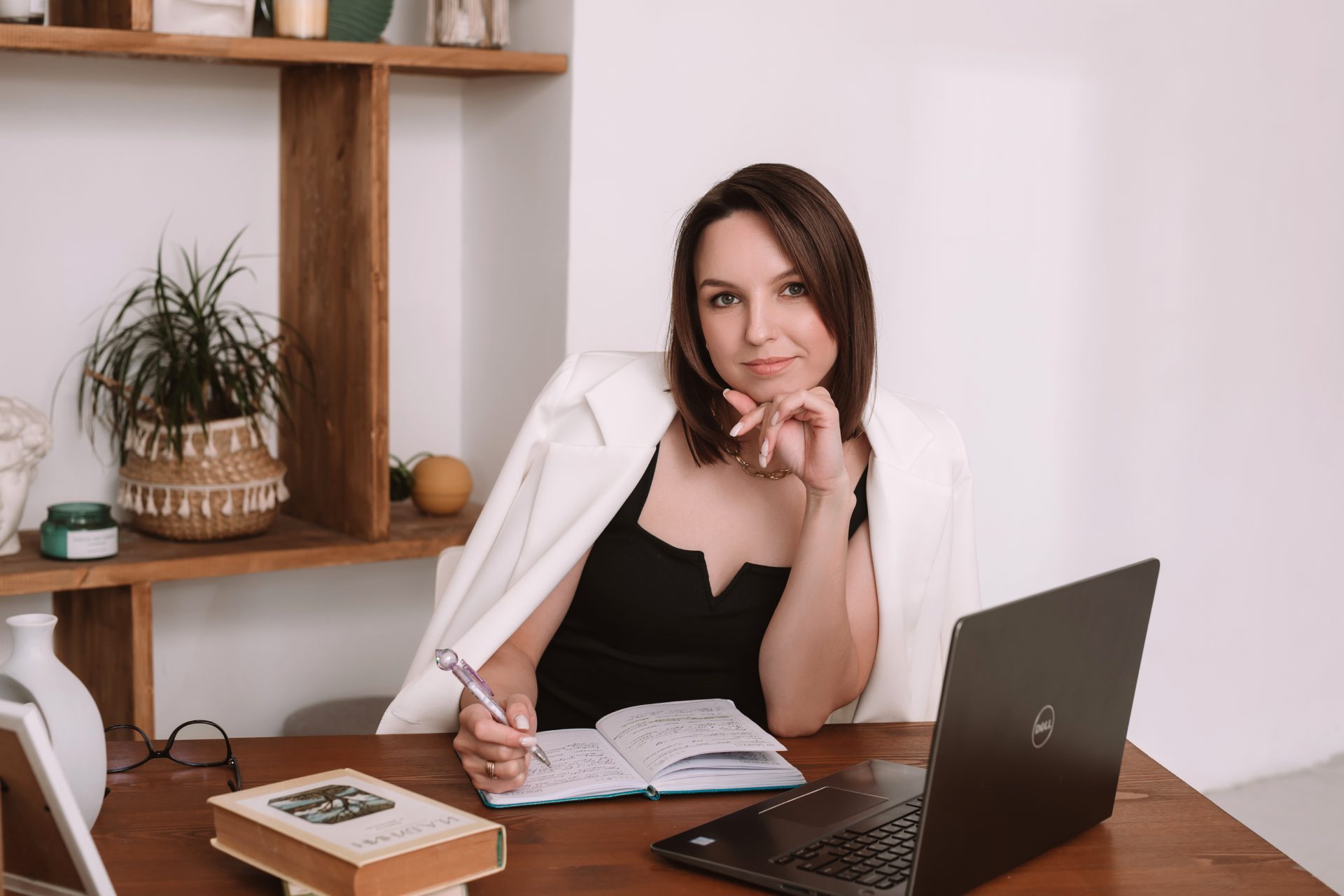 Виктория Алмазова. Как сделать системный бизнес с ассистентом и вырасти х3